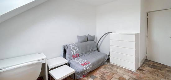 Studio  à louer, 1 pièce, 24 m², Étage 5/–