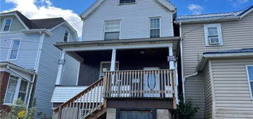 111 Longfellow St, Vandergrift, PA 15690