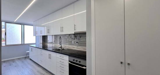 Apartamento T2 em Oeiras Totalmente remodelado