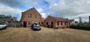 2 bedroom detached house to rent