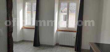 A LOUER SARZEAU CENTRE APPARTEMENT T1 RENOVE