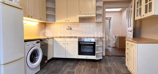 Pronájem bytu 2+kk 44 m², Magistrů, Hlavní město Praha