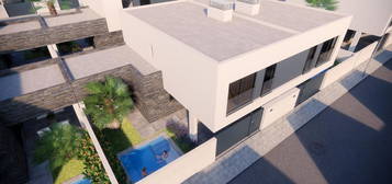 Chalet pareado en venta en calle Kant, 2