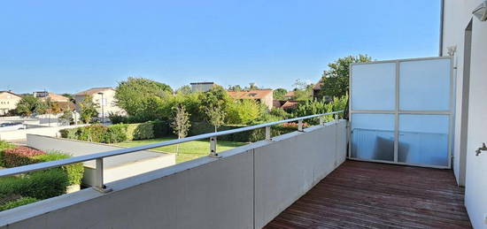 BLAGNAC - T2 avec grande terrasse et parking