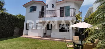 Casa en Venta en Fraccionamiento Lomas de Cocoyoc, Morelos