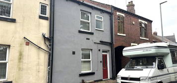 Terraced house to rent in Ledger Lane, Outwood, Wakefield WF1