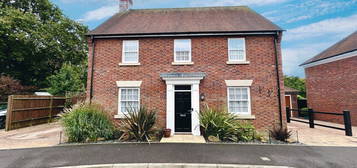 3 bed detached house for sale