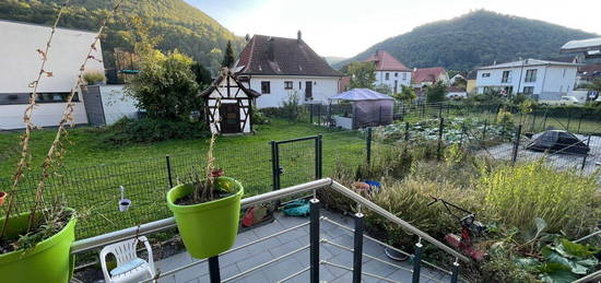 Familien aufgepasst! 4-Zi-EG-Wohnung mit Terrasse und Garten