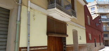 Chalet pareado en venta en calle del Riu