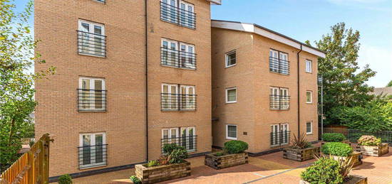 Flat to rent in St Stephens Court, Silver Street, Stansted, Essex CM24