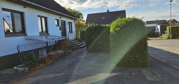 Großzügiges, solides Einfamilienhaus, Garage, Garten, ruhige gute Lage, ausgebautes Souterrain