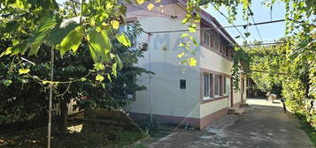 Casa P+1 cu 4 camere de vanzare, sat Buda, com. Blagesti, jud. Bacau