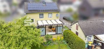 Freistehendes Einfamilienhaus - Photovoltaik-Anlage inklusive!