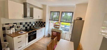 Flat to rent in Windermere Road, London W5