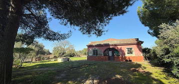 Casa en urbanización Casablanca en Utrera