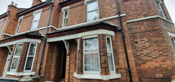 6 bedroom terraced house