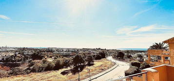 Ático en avenida De la Resina, El Padrón - El Velerín - Voladilla, Estepona