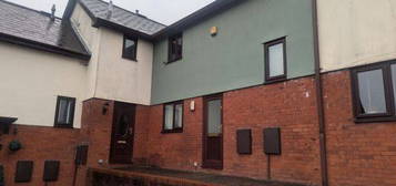 2 bed terraced house to rent