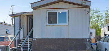 826 DUSSEAULT COURT, Yellowknife, Northwest Territories 
