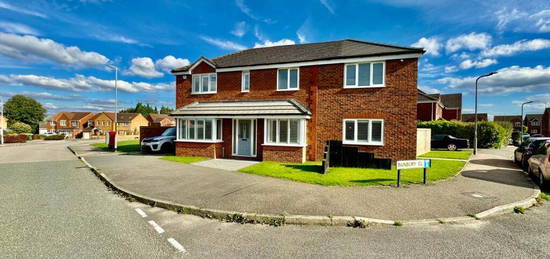 5 bedroom detached house for sale