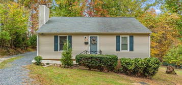 217 Sunset Dr N, Asheboro, NC 27205