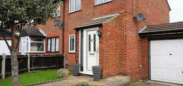 3 bedroom semi-detached house