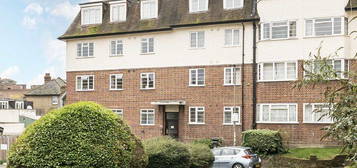 Flat to rent in Upper Tooting Road, London SW17