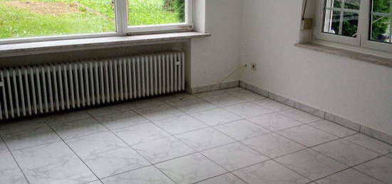 2 Zimmer Wohnung mit großer Terrasse