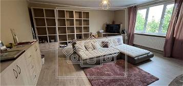 Apartament la casa spatios, etaj 1 str Moldoveanu, 85 mp utili