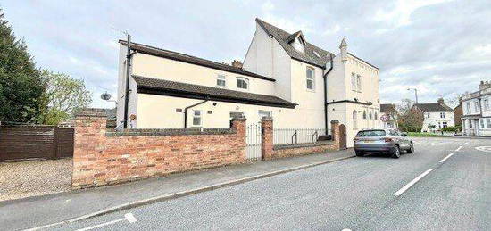 6 bed property to rent