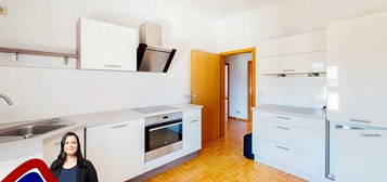 *** 3 Zimmer - EBK - Alte Neustadt - Parkett ***