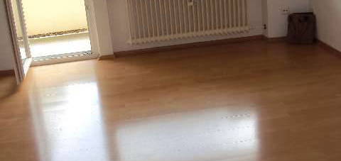 ATTRAKTIVE helle 1-Zimmer-Wohnung mit ca. 34 m² und sonnigem Balkon, ISMANING-Konradstraße