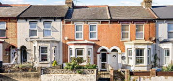 3 bed terraced house for sale