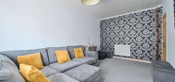 3 bed flat for sale