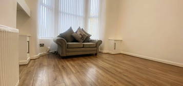 Flat to rent in Botanic Road, Liverpool L7