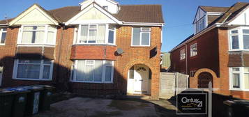 6 bedroom semi-detached house