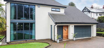 4 bed detached house for sale