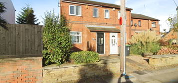 2 bed semi-detached house for sale