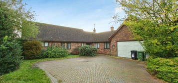 4 bed detached bungalow for sale