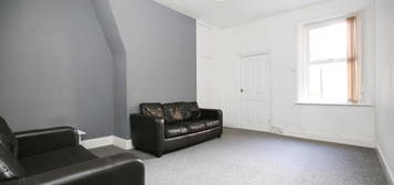 Flat to rent in Kingsley Terrace, Fenham NE4