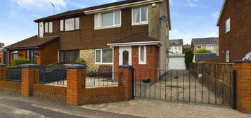 3 bedroom semi-detached house for sale