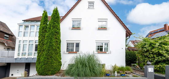 Großzügiges Zweifamilienhaus mit schönem Garten in Rechberghausen