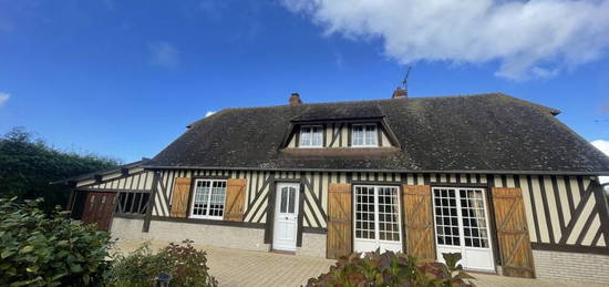 Maison traditionnelle à la campagne