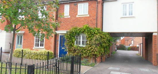 2 bed end terrace house to rent