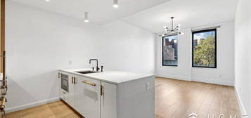 2218 Jackson Ave #214, Long Island City, NY 11101