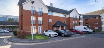 Flat for sale in Grasholm Way, Langley SL3