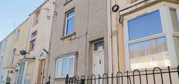 Room to rent in Victoria Terrace, Swansea SA1