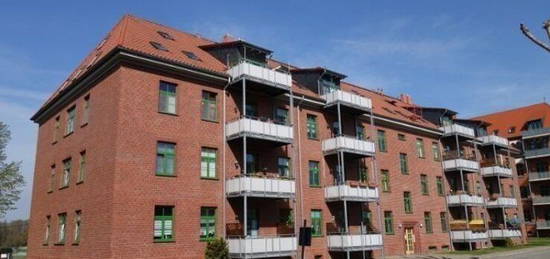 3 Zi. DG Maisonette Wohnung mit Fahrstuhl, Balkon und Stellplatz im Wilhelminischen Hof