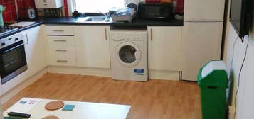 3 bedroom flat share