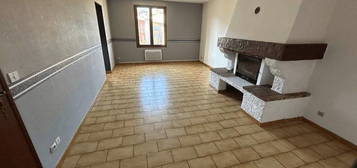 Appartement  à louer, 4 pièces, 3 chambres, 83 m²